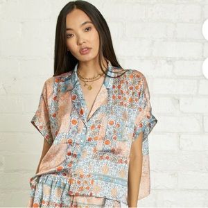 dRA printed top, Size M, NWT.